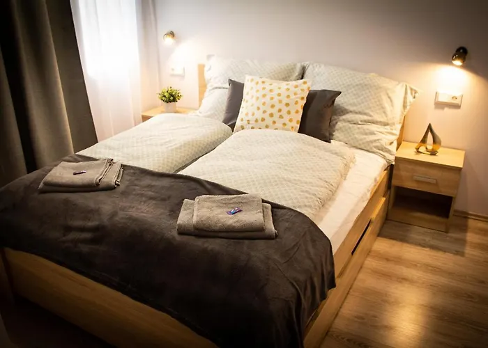 Loli 米什科尔茨